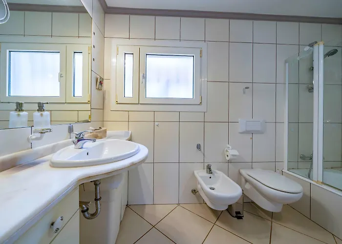 Дом отдыха Valerie's Lux Summer House Тосса-де-Мар