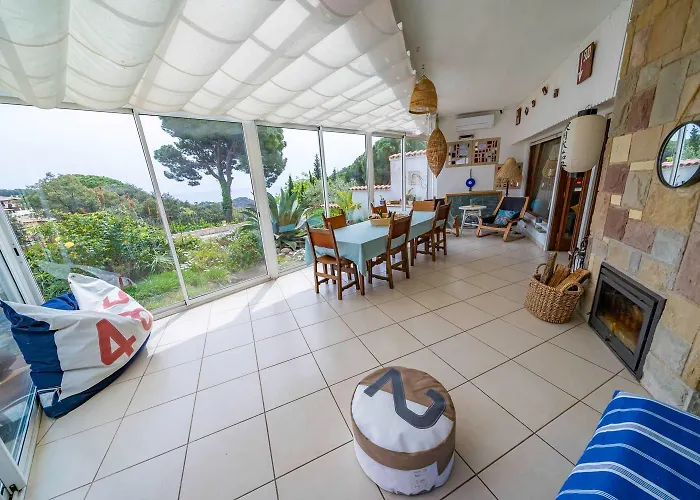 Дом отдыха Valerie's Lux Summer House Тосса-де-Мар