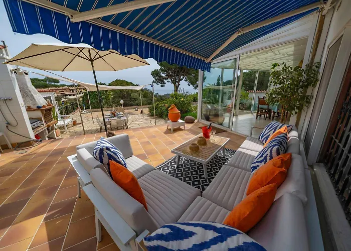 Valerie's Lux Summer House Тосса-де-Мар