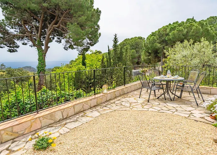 Дом отдыха Valerie's Lux Summer House *