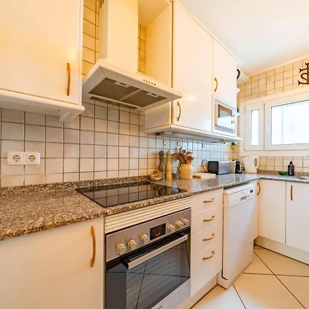 Valerie's Lux Summer House